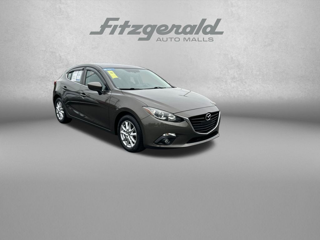 Titanium Flash Mica 2016 Mazda MAZDA3 i Grand Touring Hatchback Hatchback Front-Wheel Drive 6-Speed Automatic
