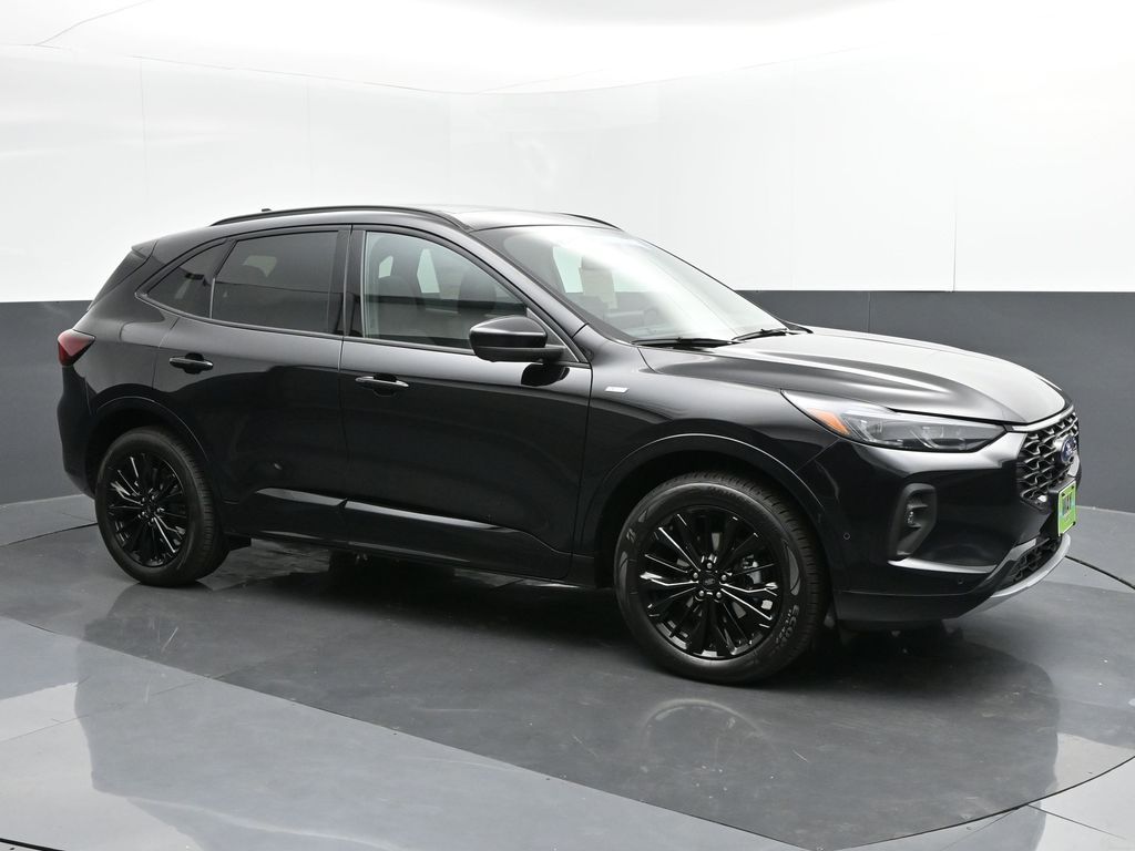 2024 Ford Escape ST-Line Elite