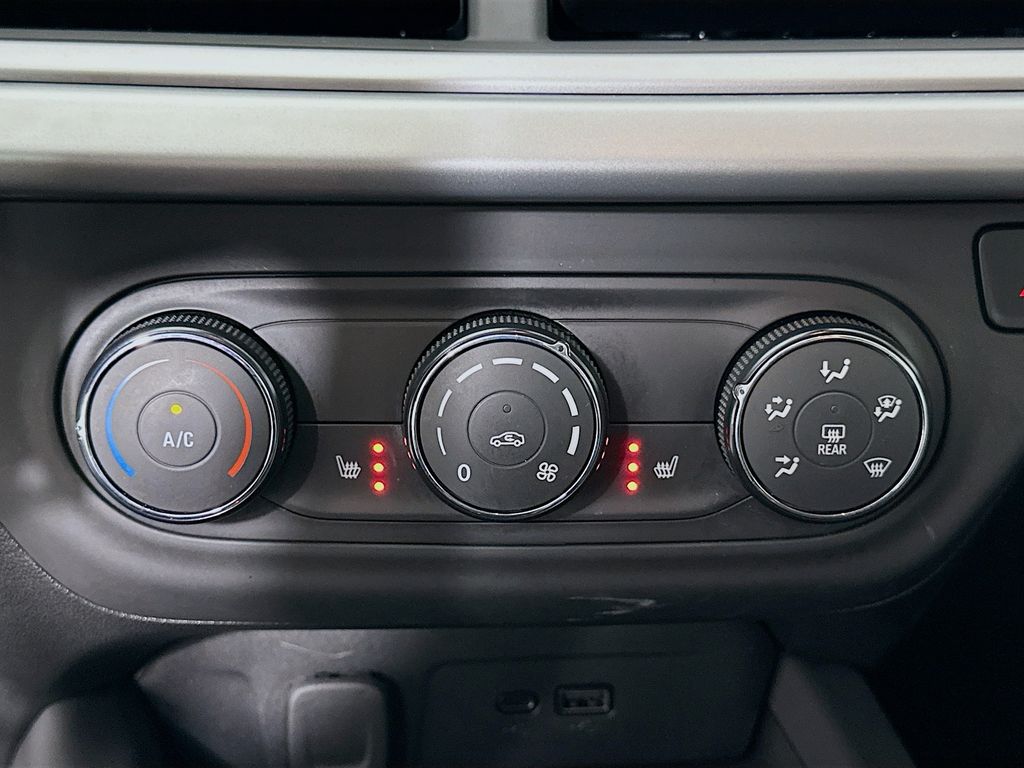 Thumbnail: 2025 Chevrolet Trax - 20