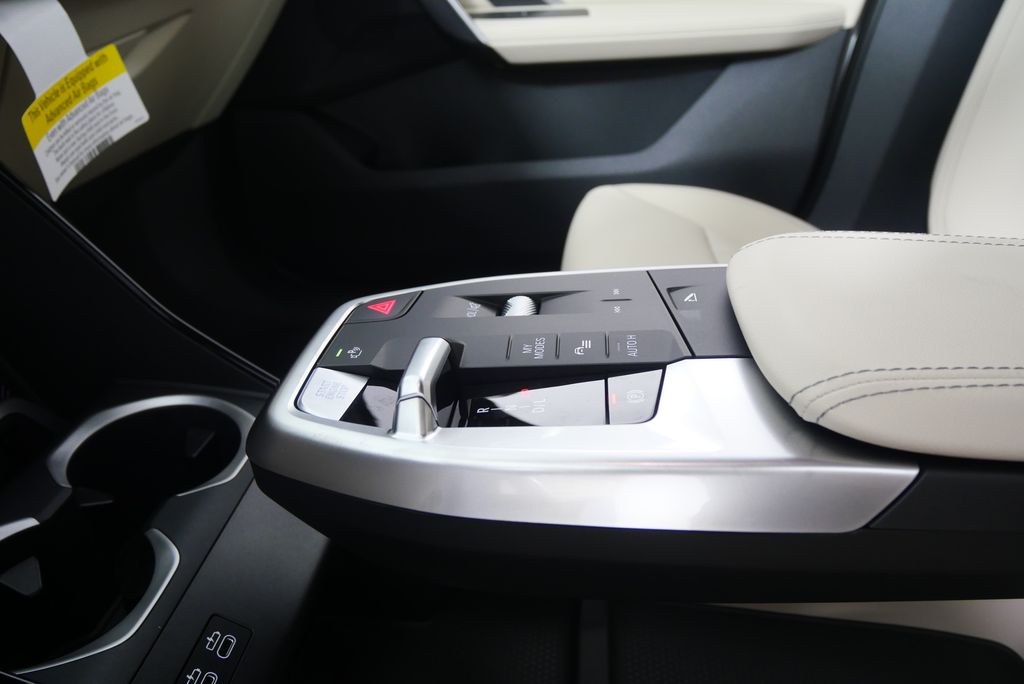 Thumbnail: 2025 BMW X1 - 20