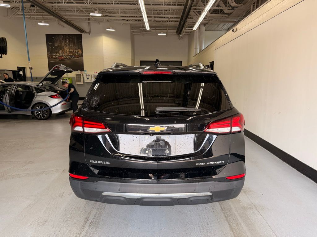 Thumbnail: 2022 Chevrolet Equinox - 4