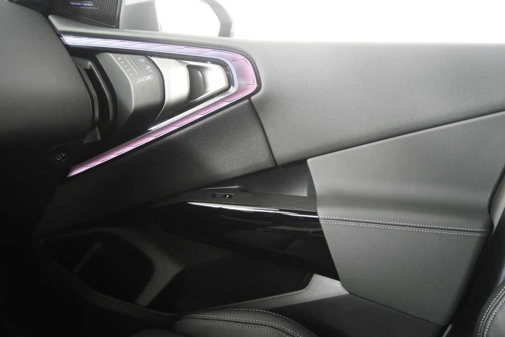 Thumbnail: 2026 BMW X3 - 24