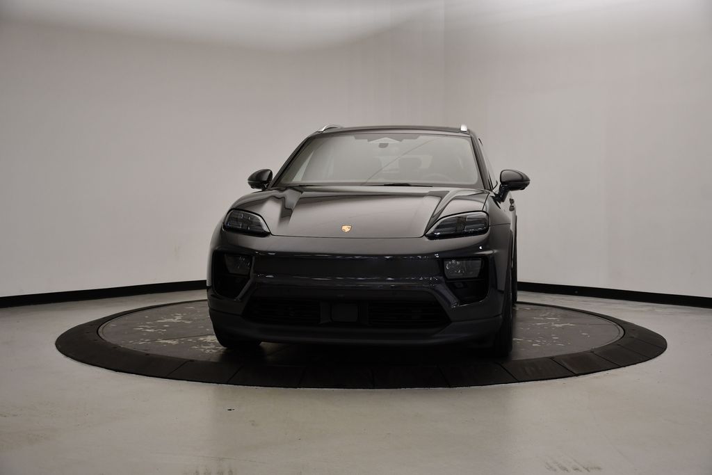 Thumbnail: 2025 Porsche Macan - 10
