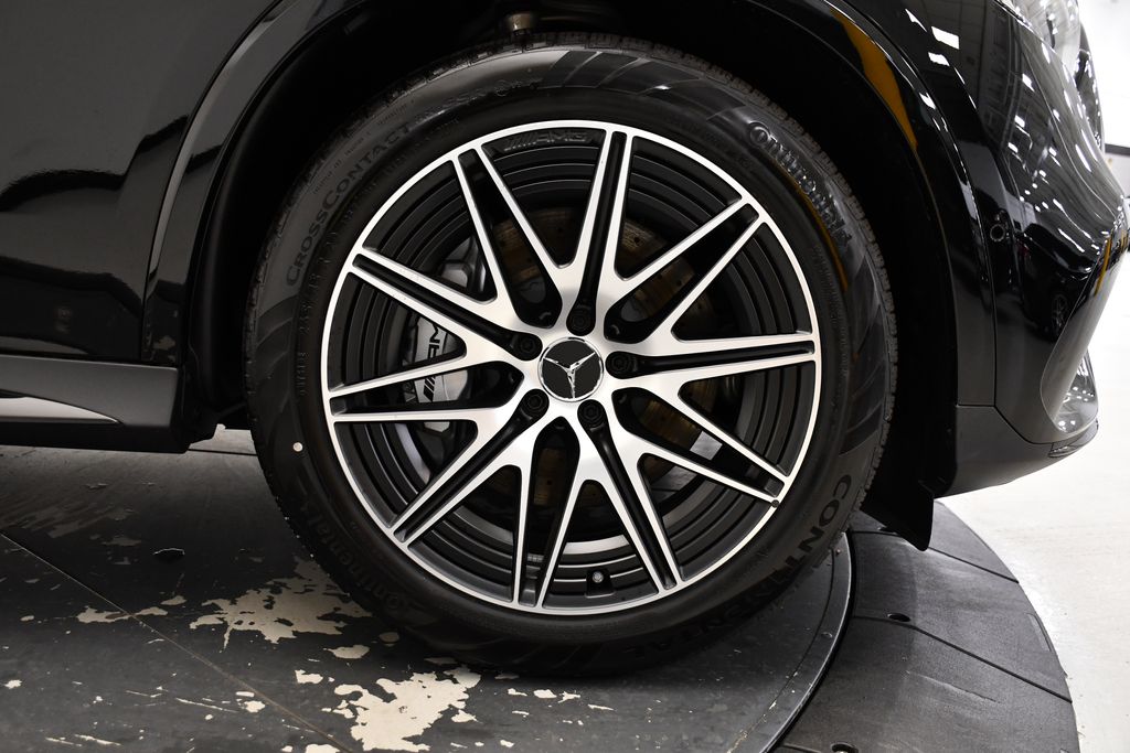 Thumbnail: 2025 Mercedes-Benz GLC - 17