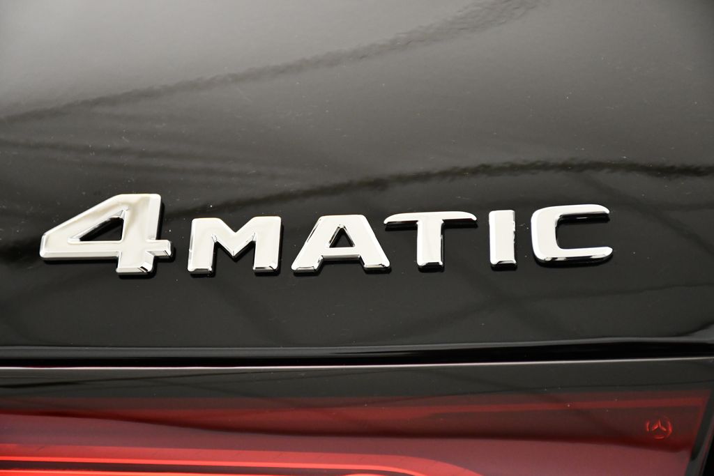 2025 Mercedes-Benz GLC 350 10