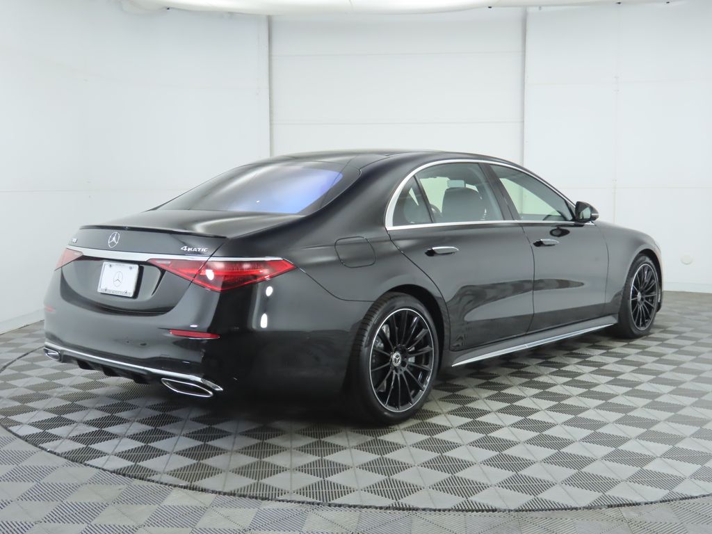 Thumbnail: 2026 Mercedes-Benz S-Class - 5