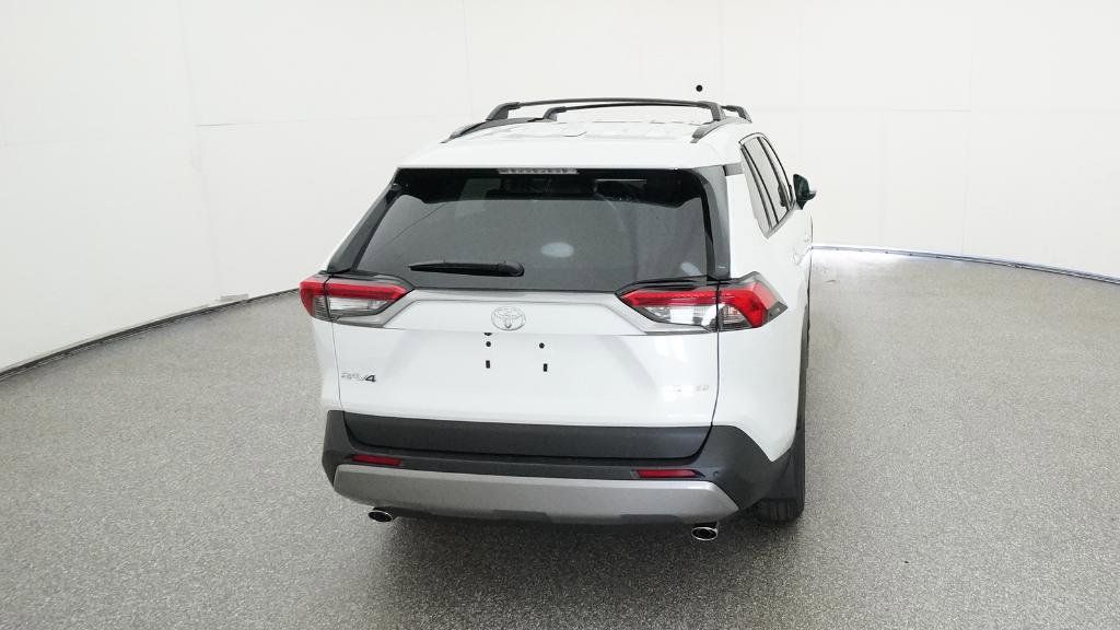 Thumbnail: 2025 Toyota RAV4 - 31
