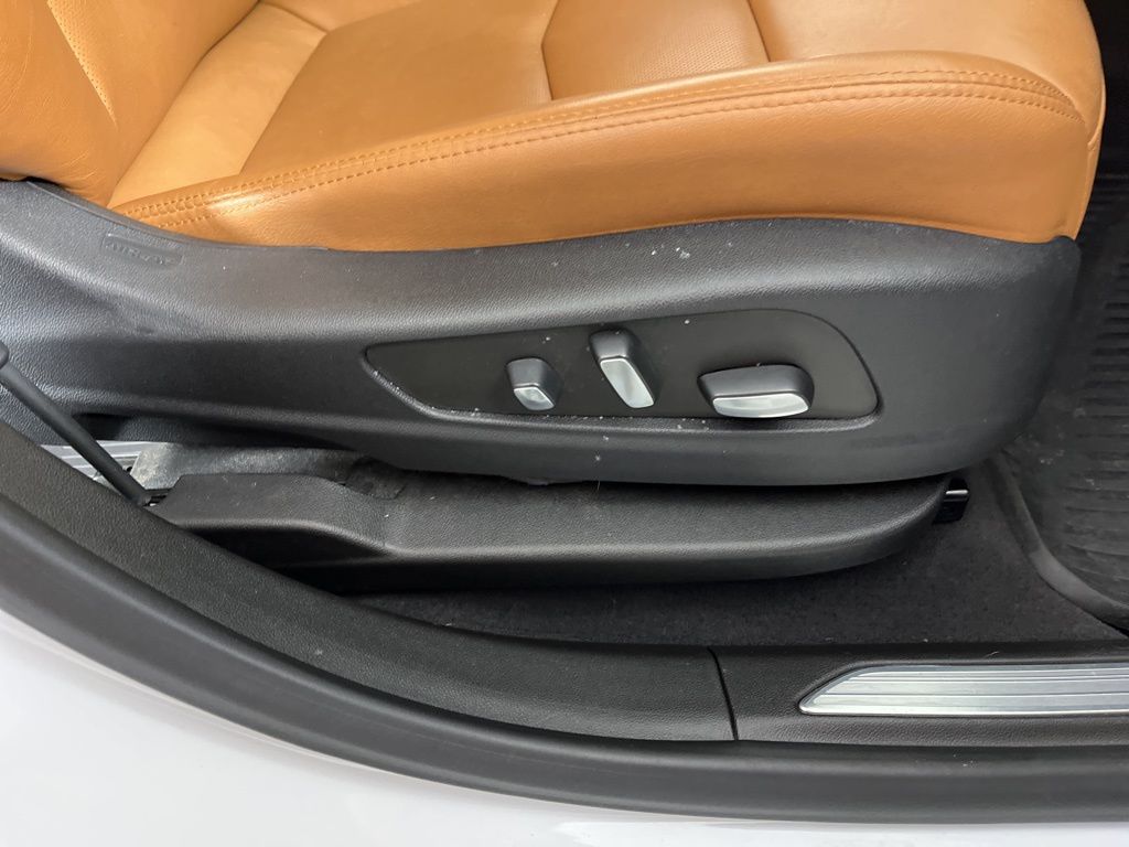 Thumbnail: 2023 Cadillac XT5 - 7