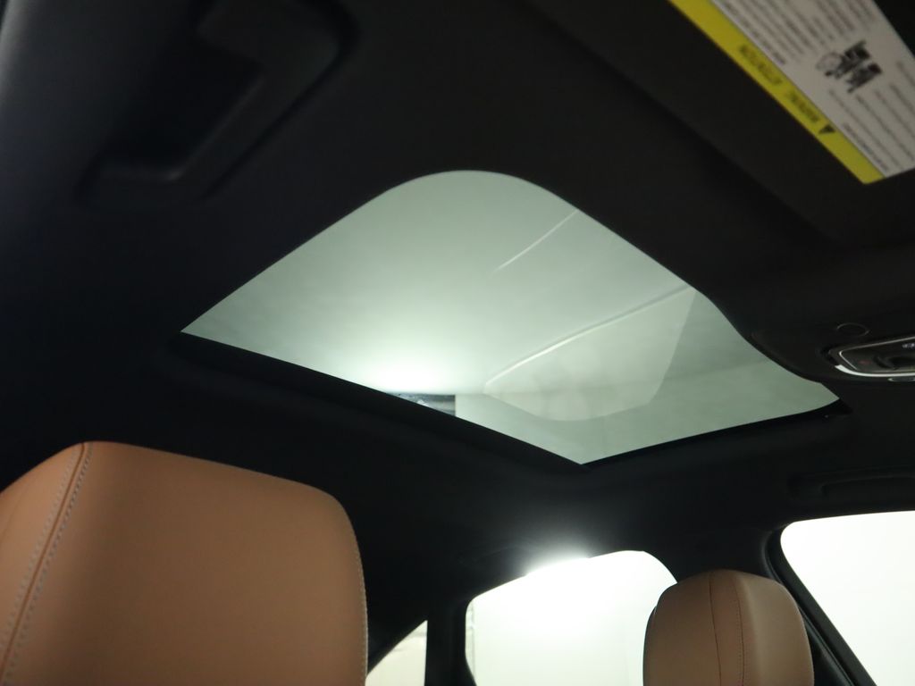 Thumbnail: 2025 Audi A6 - 20