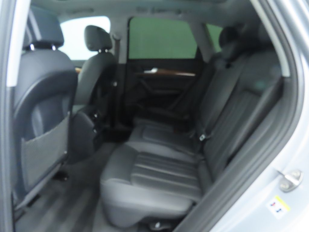 2022 Audi Q5 e Premium Plus 22