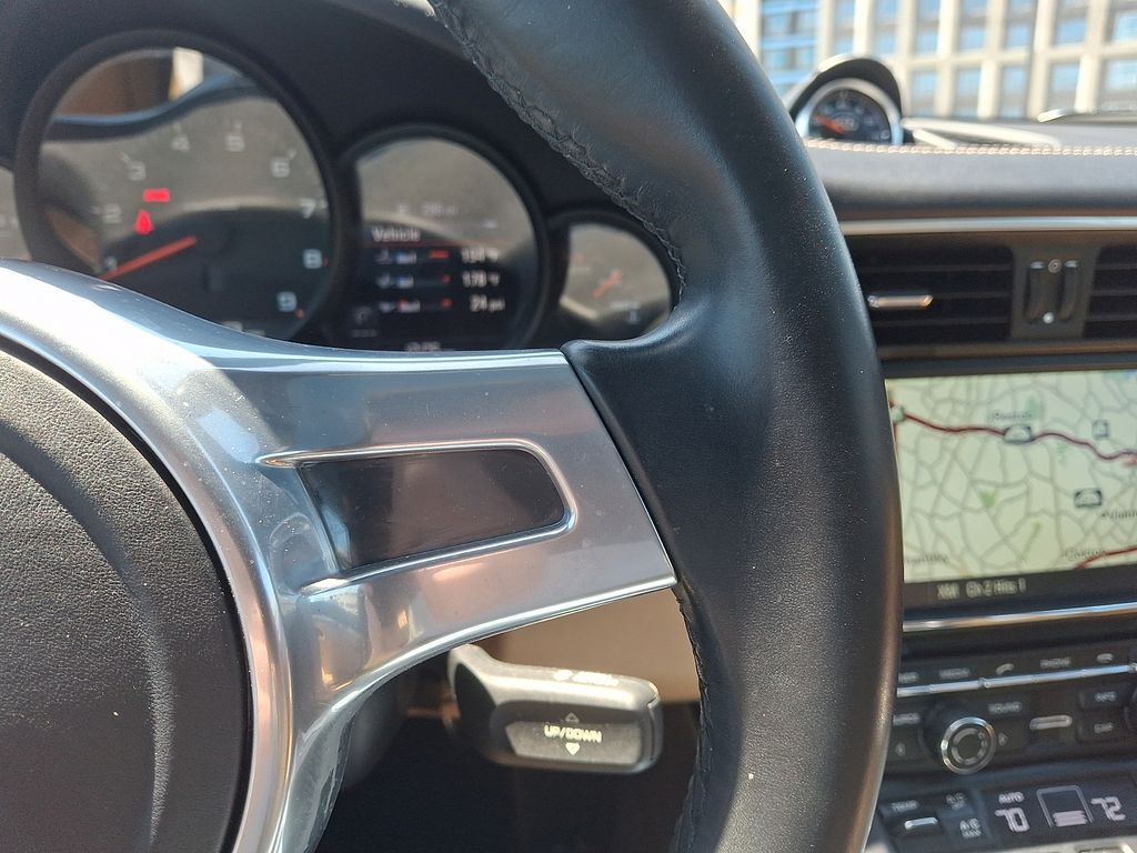Thumbnail: 2014 Porsche 911 - 23