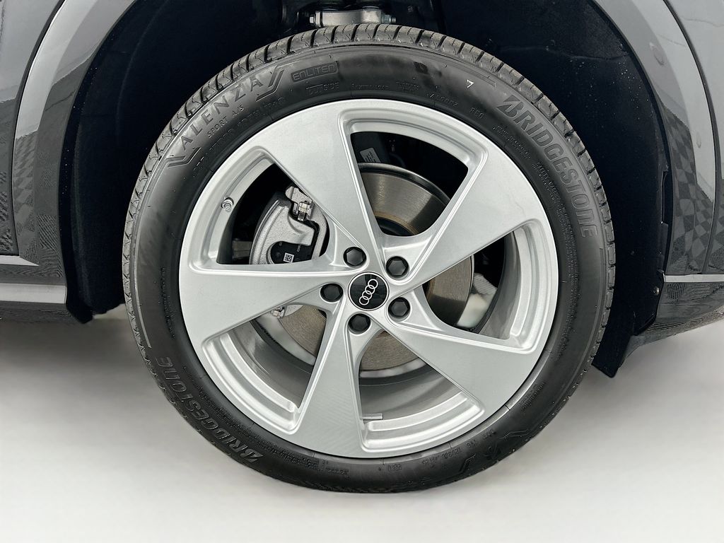 Thumbnail: 2025 Audi Q5 - 31