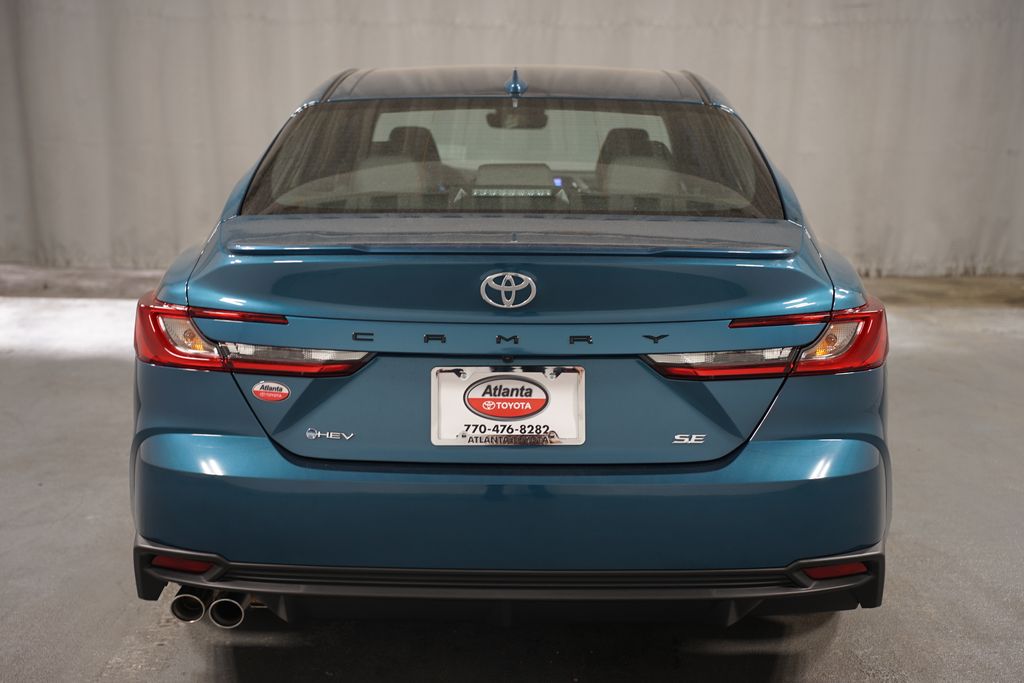 2025 Toyota Camry SE 7