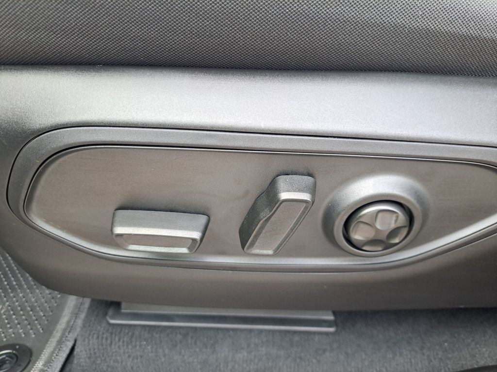 New Car 2025 Jeep Grand Cherokee  Laredo X For Sale Under $35,000 In Austin, Texas