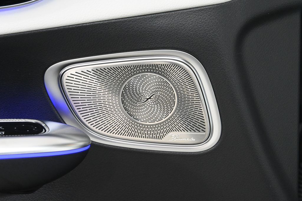 2025 Mercedes-Benz GLC 300 22
