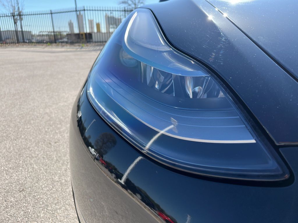 Thumbnail: 2022 Tesla Model 3 - 13
