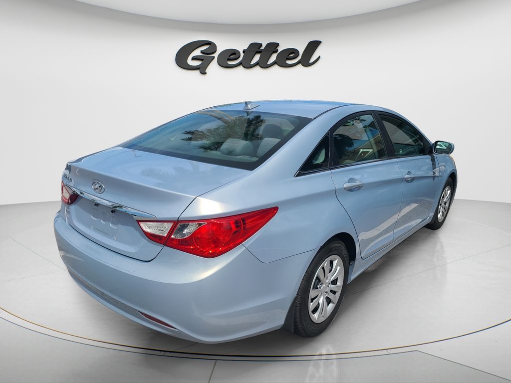 Used 2012 Blue Hyundai GLS image 4