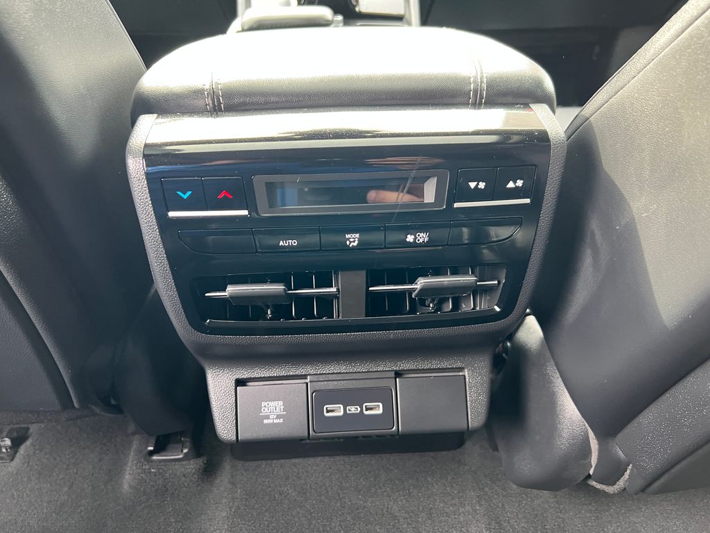 Thumbnail: 2023 Acura MDX - 31