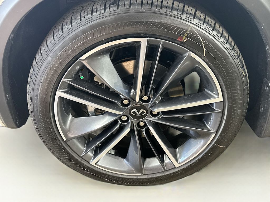 QX55 Luxe