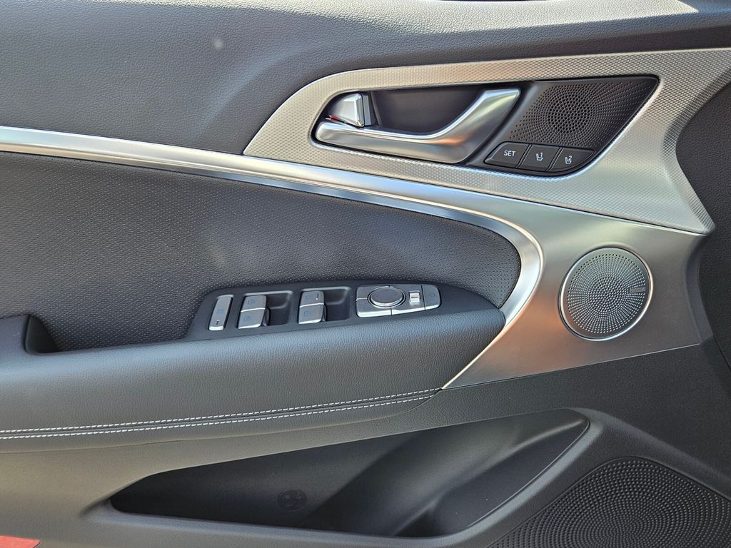New 2026 Silver Genesis 2.5T Prestige image 31