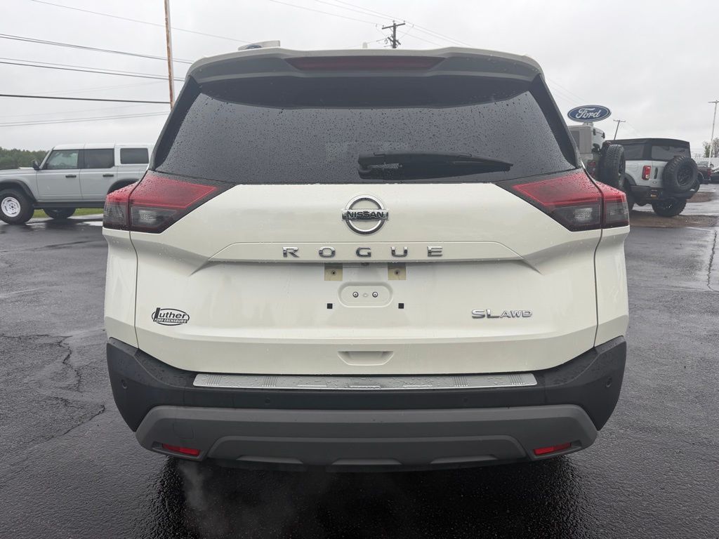 2021 Nissan Rogue SL - 2
