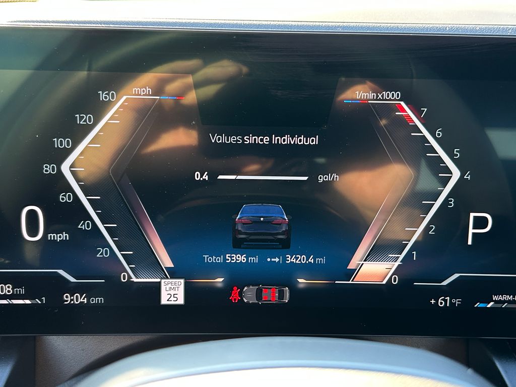 Thumbnail: 2025 BMW 5 Series - 21