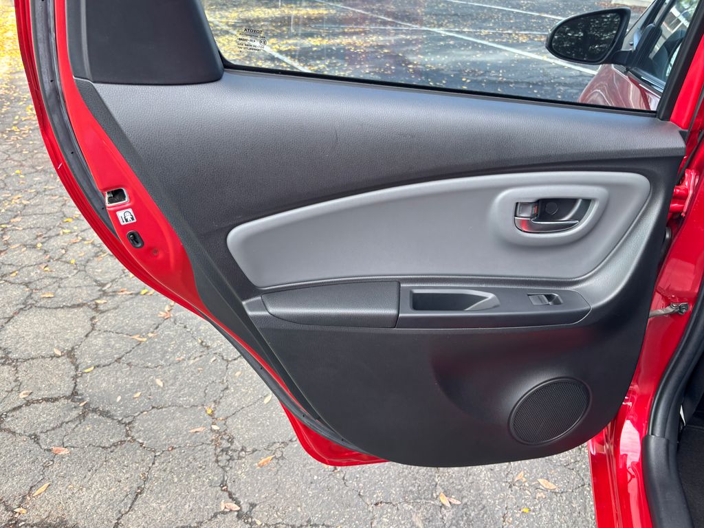 Thumbnail: 2016 Toyota Yaris - 22