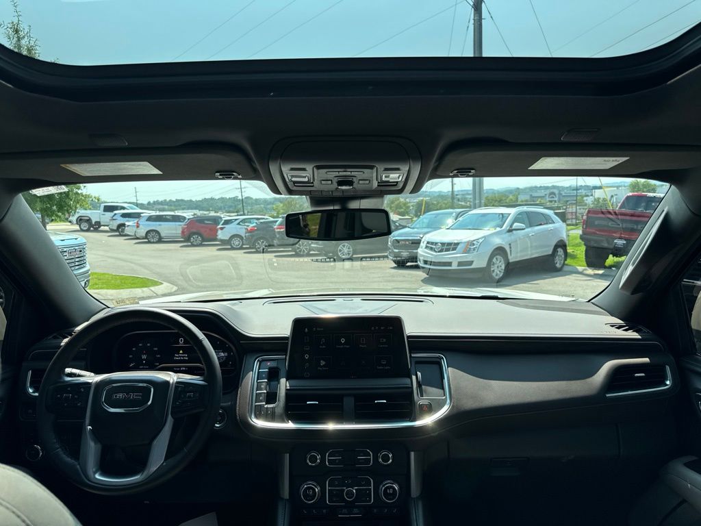 Used 2023 Beige GMC SLT image 19