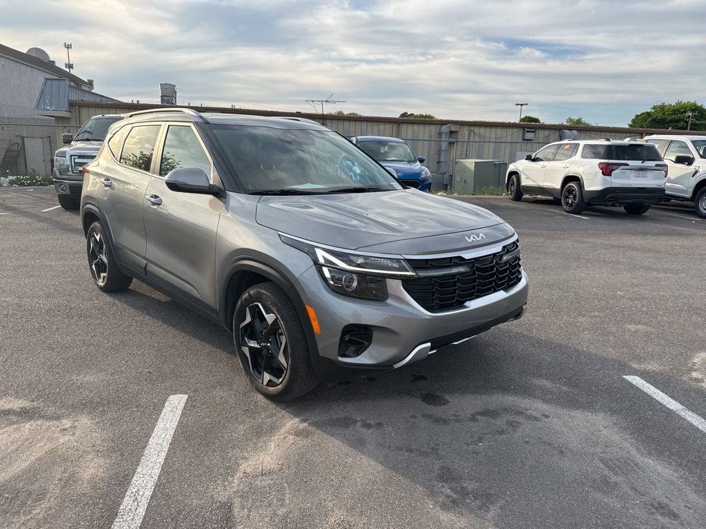 Steel Gray 2024 Kia Seltos EX AWD SUV / Crossover All-Wheel Drive Continuously Variable Transmission