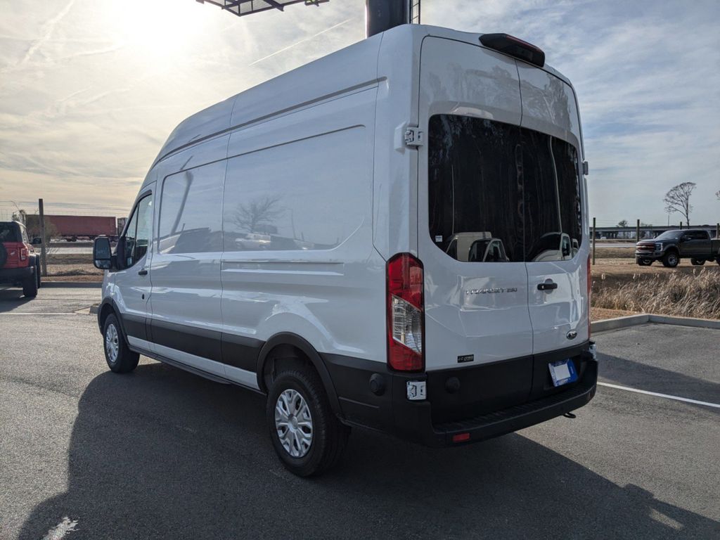 2024 Ford Transit 250