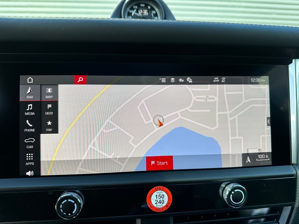 Thumbnail: 2026 Porsche Macan - 30