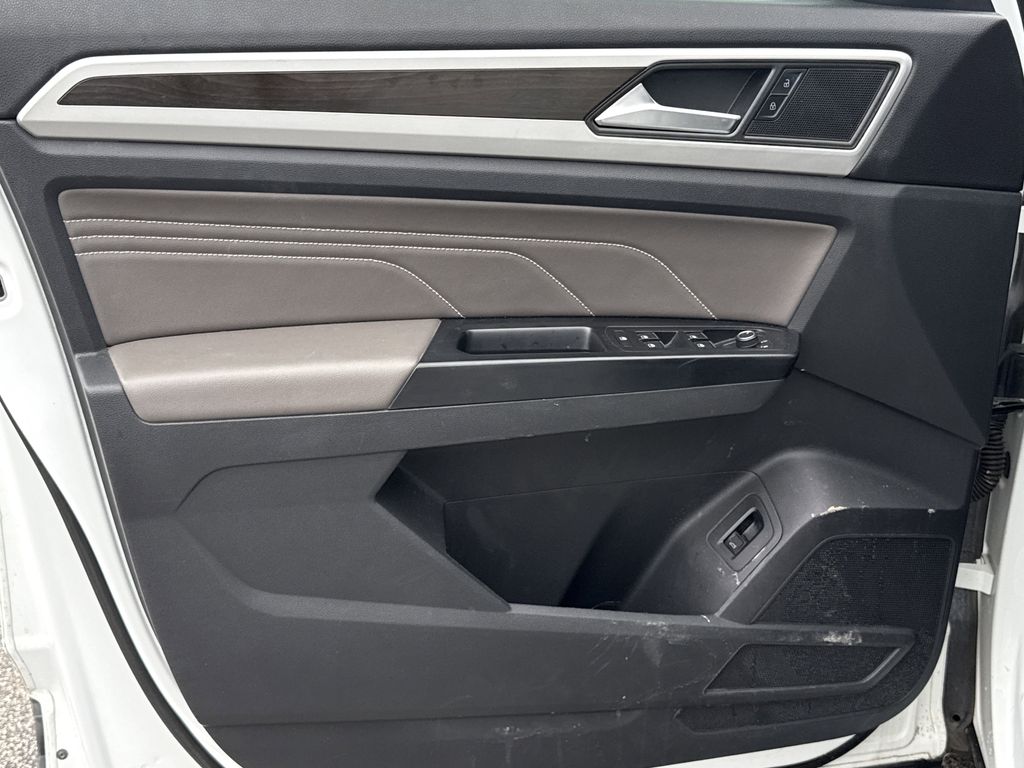 2021 Volkswagen Atlas 3.6L V6 SE w/Technology White at Wharton Chevrolet GMC