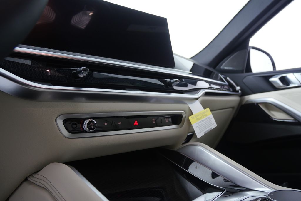 Thumbnail: 2026 BMW X6 - 20