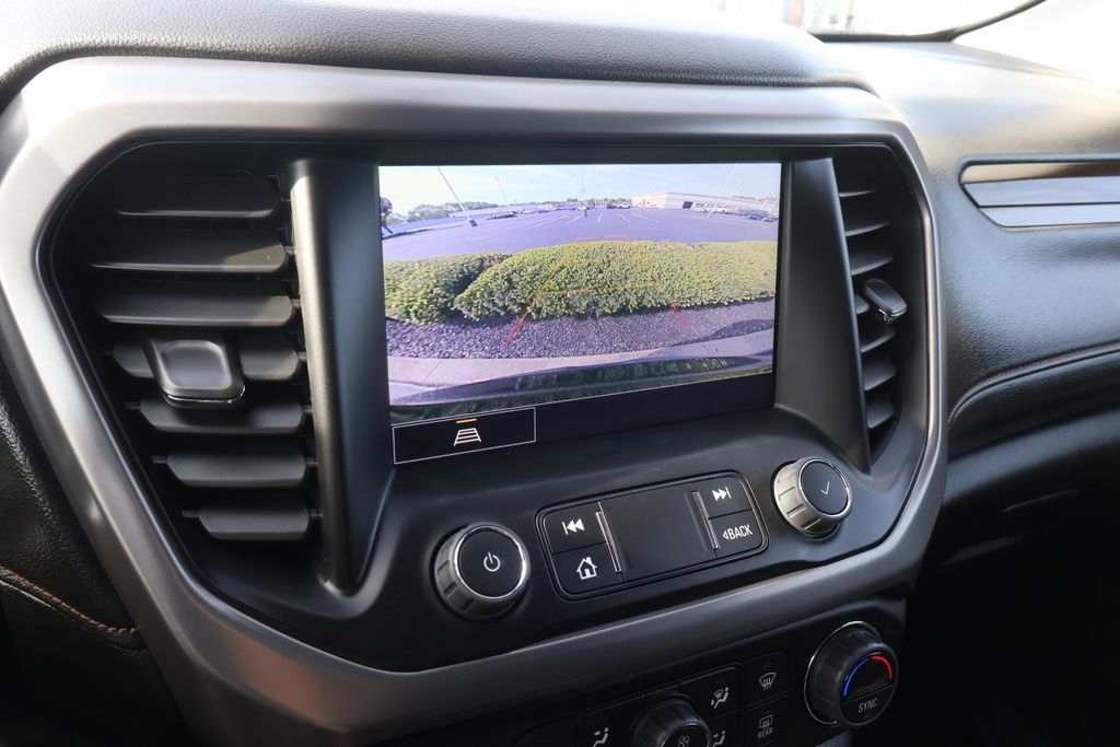 Thumbnail: 2023 GMC Acadia - 22