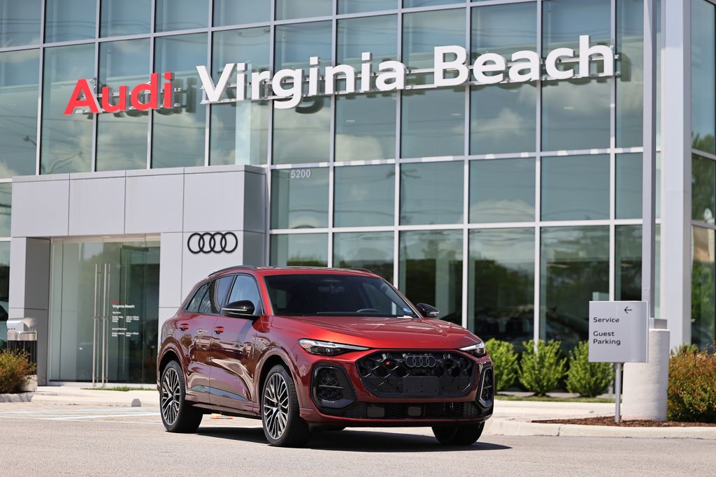 Grenadine Red Metallic 2026 Audi SQ5 SUV / Crossover All-Wheel Drive 7-Speed Automatic