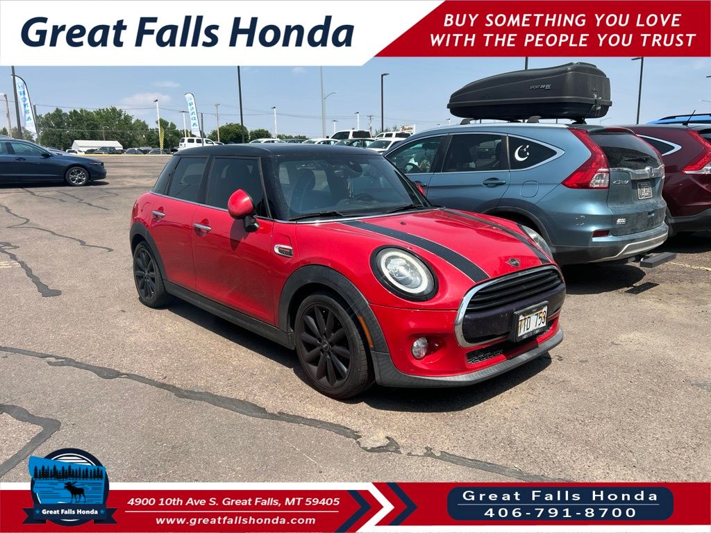 Chili Red 2019 MINI Cooper Hatchback Front-Wheel Drive 6-Speed Automatic