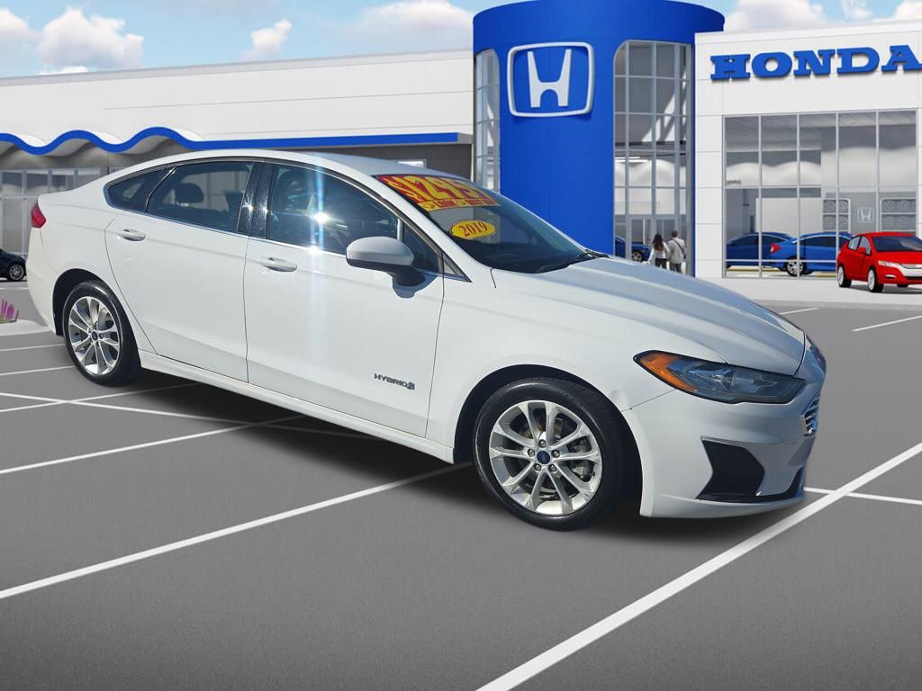 Ford Fusion Hybrid SE FWD