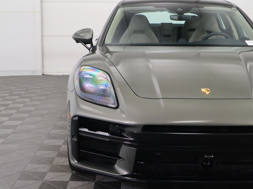 Thumbnail: 2025 Porsche Panamera - 12