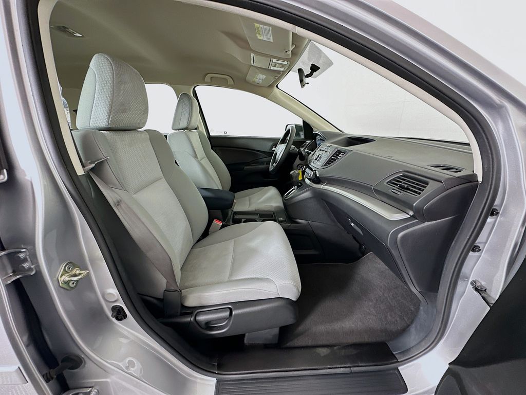 2016 Honda CR-V LX 27