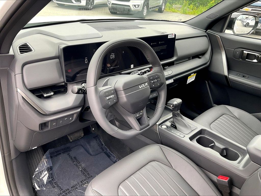 2027 Kia Seltos — photo 9