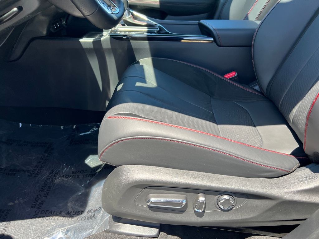 Thumbnail: 2025 Acura ADX - 14