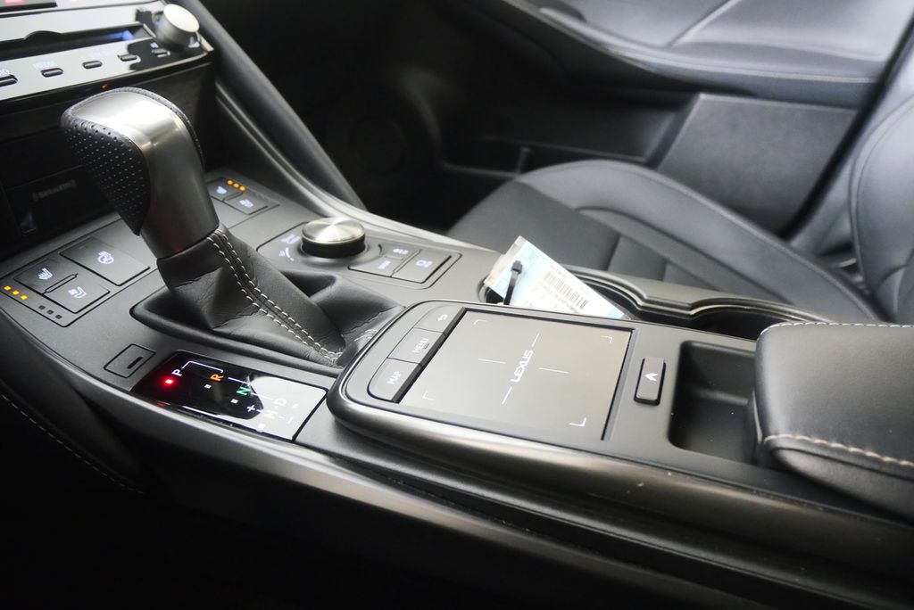 Thumbnail: 2023 Lexus IS - 22