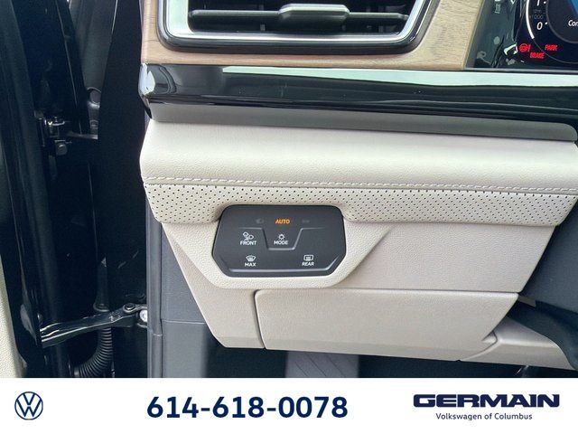 New 2026 Black Volkswagen SE w/Technology image 26