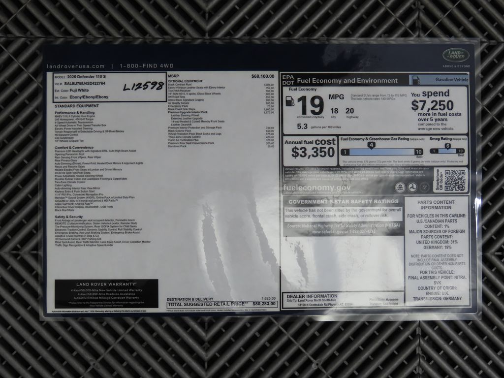 Thumbnail: 2025 Land Rover Defender - 6