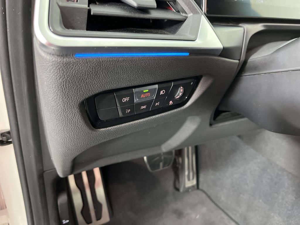 Thumbnail: 2024 BMW 3 Series - 27