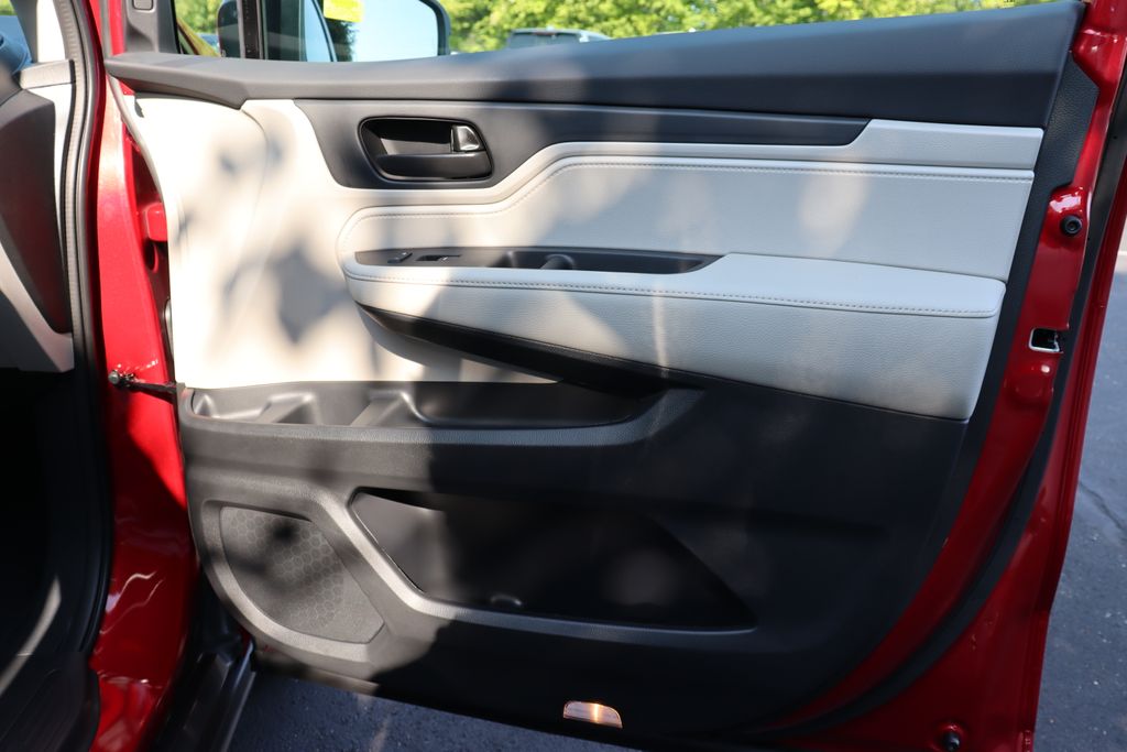 Thumbnail: 2026 Honda Odyssey - 20