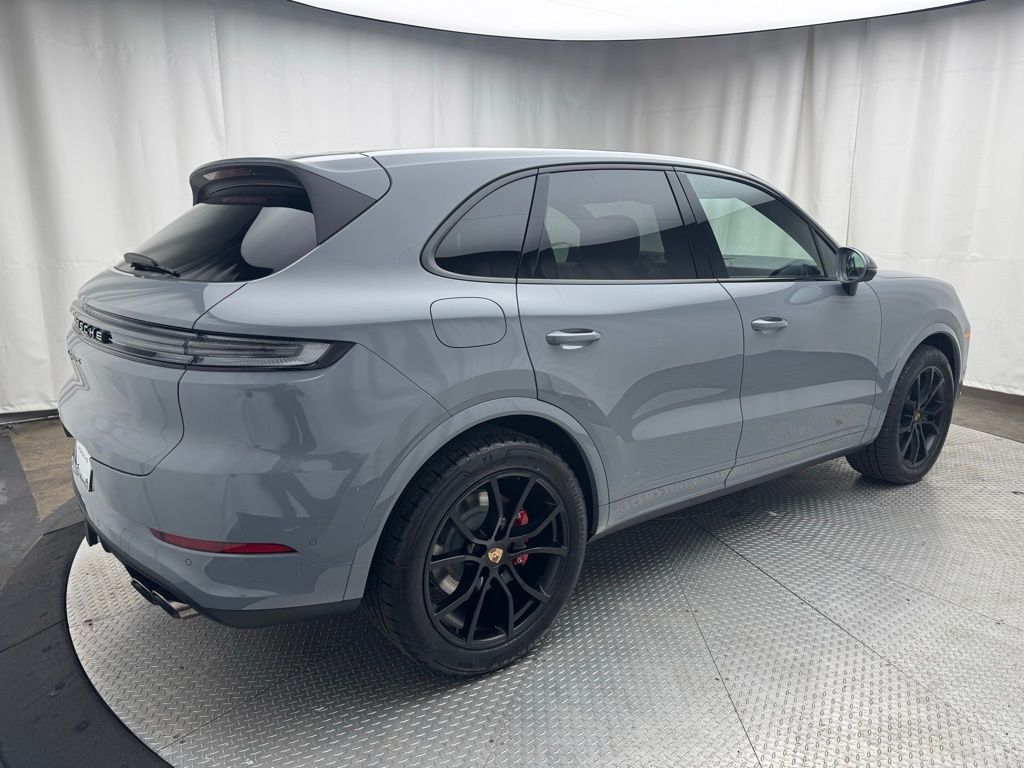 Thumbnail: 2025 Porsche Cayenne - 17