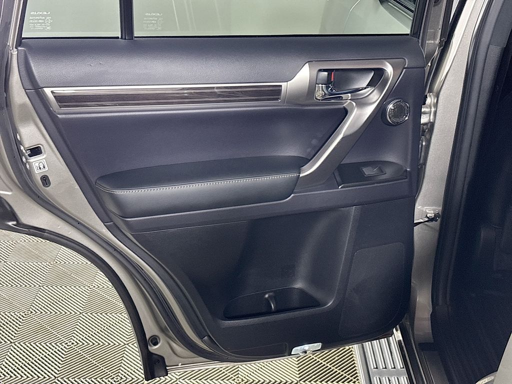 2023 Lexus GX 460 Luxury