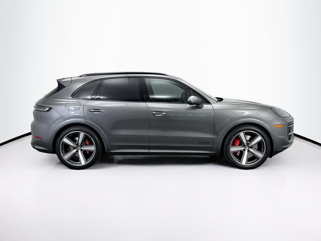 Thumbnail: 2025 Porsche Cayenne - 8