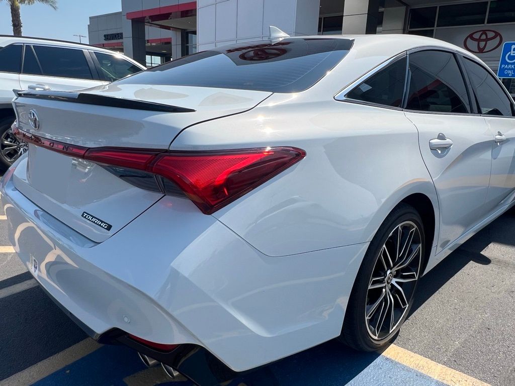 Thumbnail: 2022 Toyota Avalon - 4